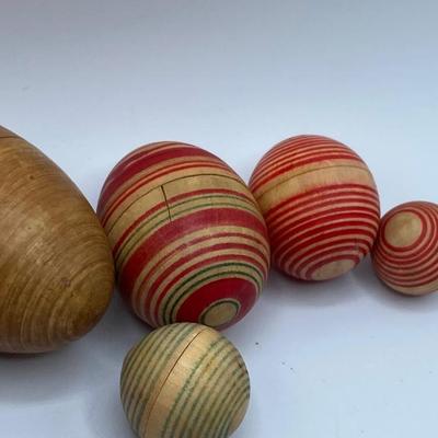 Rare Set 5 19th C Folk Art Nesting Wooden Colorful  Woodgrain & Handpainted  Darning Eggs