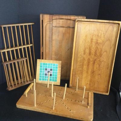 6395 Lot of Wooden Drying Racks and Cutting Boards