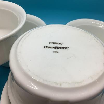 6 Oneida white ovenbrite bowls