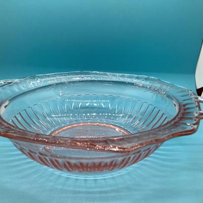 Anchor Hocking Depression glass bowl pink