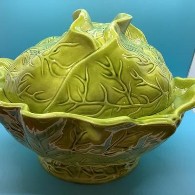 Holland Mold ceramic cabbage/lettuce