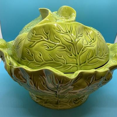 Holland Mold ceramic cabbage/lettuce