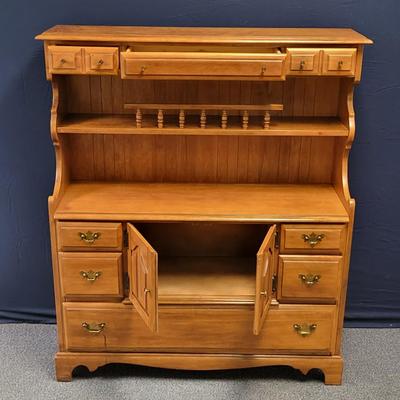 Nice Maple MCM Buffet