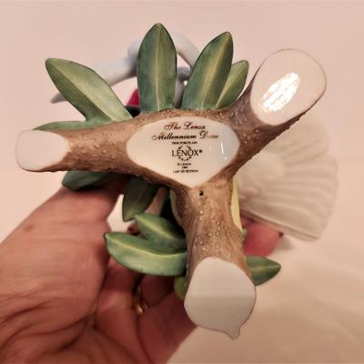 Lot #44  Limited Edition LENOX Figure "Milennium Dove" - 2000