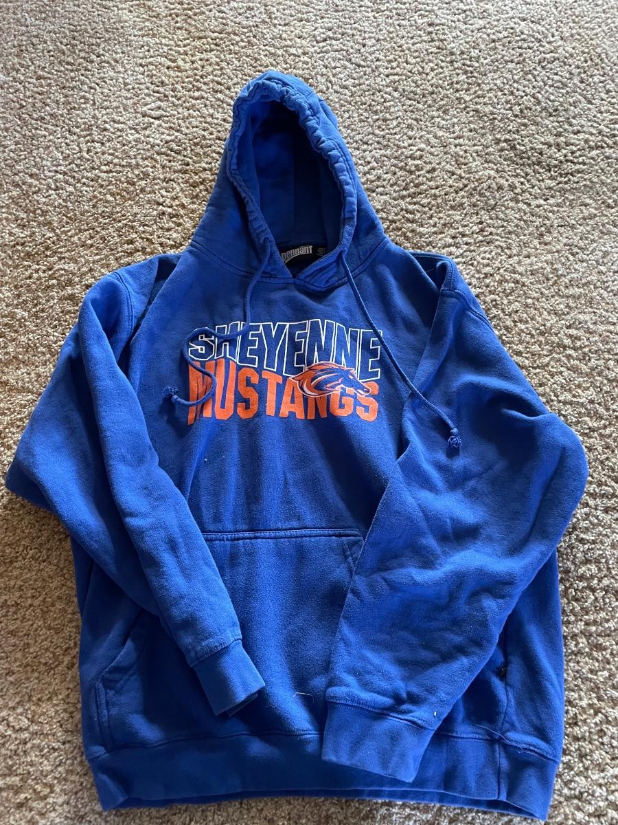 Sheyenne Mustangs sweatshirt