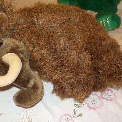 Prehistoric Rino and Irish Bear..