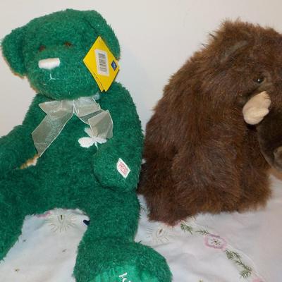 Prehistoric Rino and Irish Bear..
