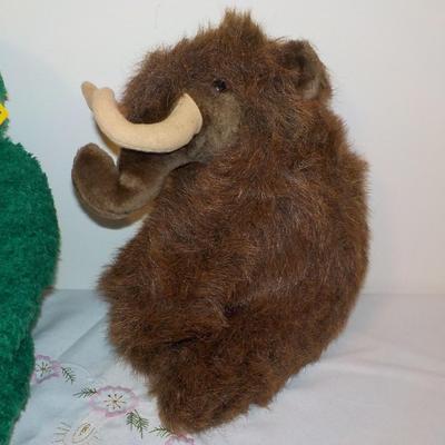 Prehistoric Rino and Irish Bear..