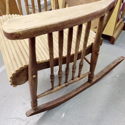 UNIQUE ANTIQUE ROCKING CHAIR