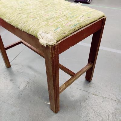 VINTAGE PIANO BENCH