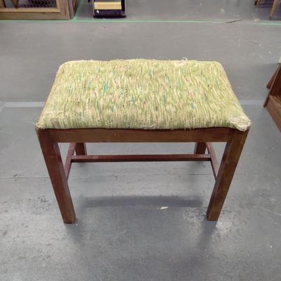 VINTAGE PIANO BENCH