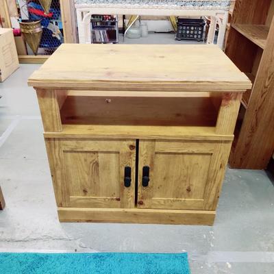 AMAZING READY TO USE ENTERTAINMENT STAND