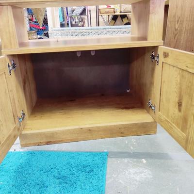 AMAZING READY TO USE ENTERTAINMENT STAND