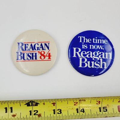 VINTAGE REGAN / DOLE POLITICAL BUTTONS / PINS