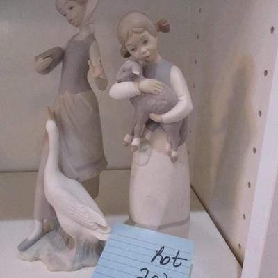 2 Lladro Figurines