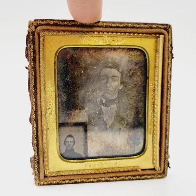 1800s GLASS & TIN TYPE PHOTO IN ORIGINAL FRAME