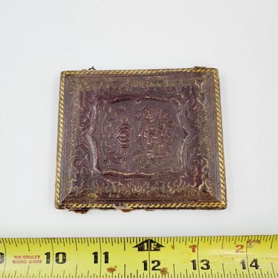 1800s GLASS & TIN TYPE PHOTO IN ORIGINAL FRAME