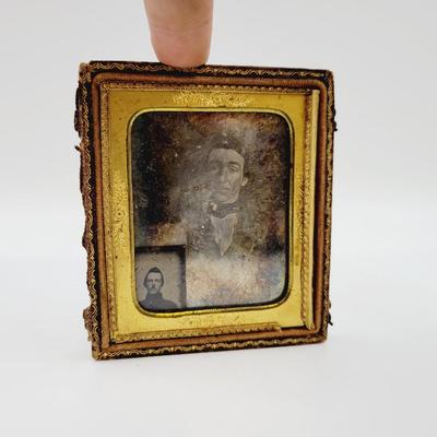 1800s GLASS & TIN TYPE PHOTO IN ORIGINAL FRAME