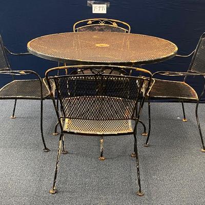 Patio Table with 4 Chairs