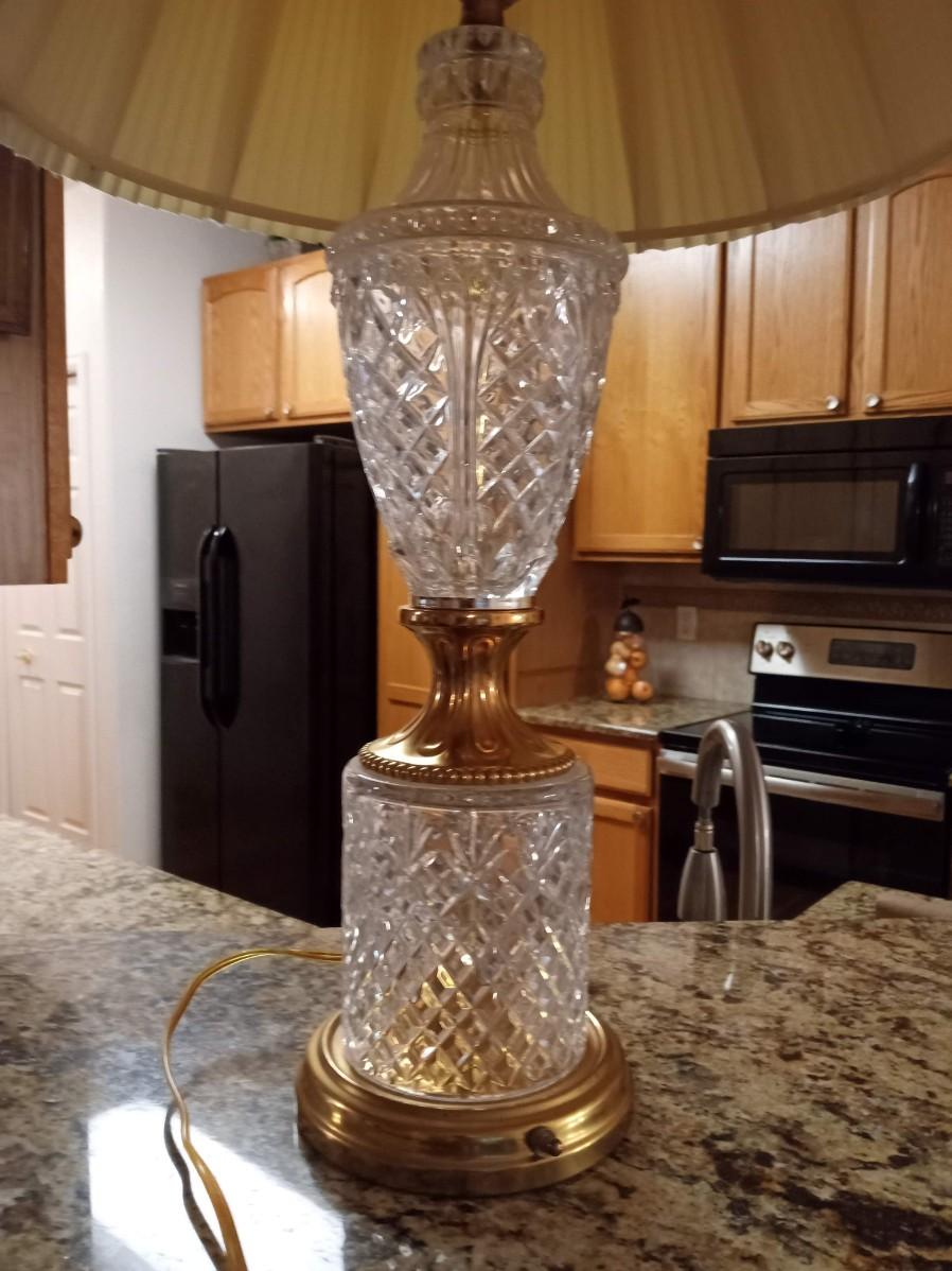 2 CRYSTAL TABLE LAMPS
