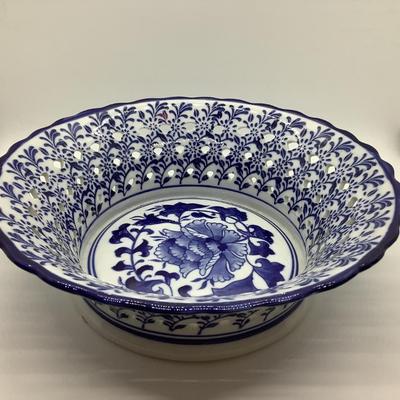 Decorative blue & white bowl