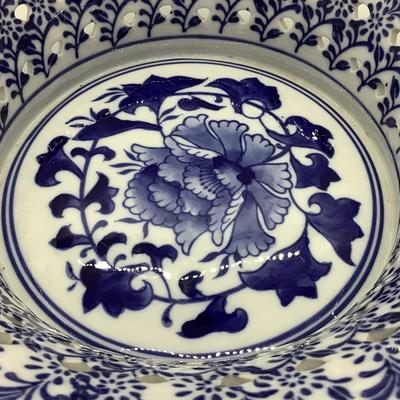 Decorative blue & white bowl