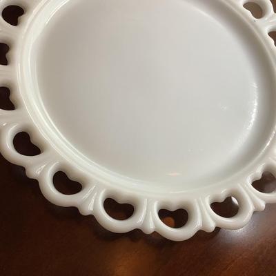 Milk glass platter/tray round