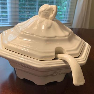 California pottery soup tureen w/lid & ladle