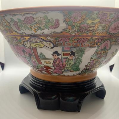 Large Asian bowl on attached stand