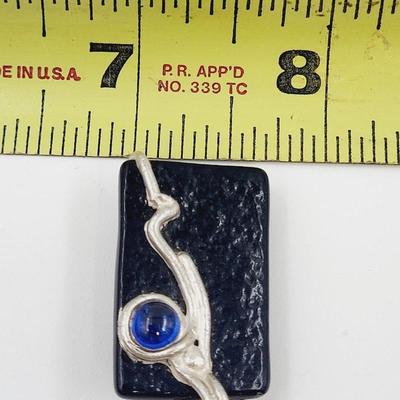 BEAUTIFUL UNSIGNED HAND CRAFTED GLASS PENDANT W/ SILVER ACCENTS