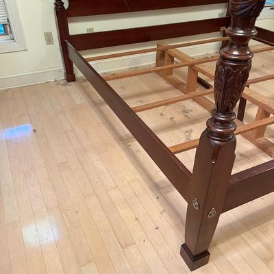 Ethan Allen King Sized Georgian Court Canopy Bed (MB-MG)