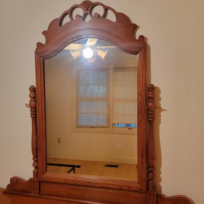 Lexington Dresser and Mirror (BR2-DW)