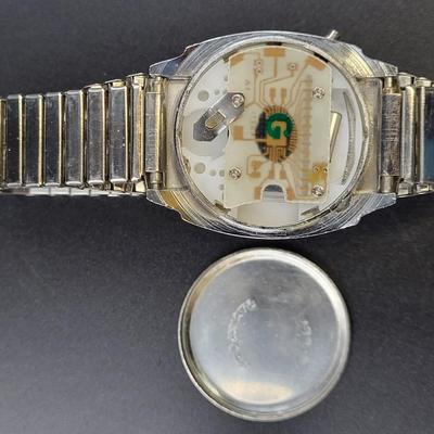 VINTAGE DIGITAL KU WATCH - NEEDS BATTERY