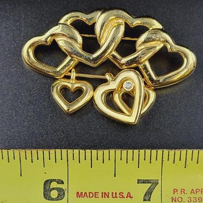 BEAUTIFUL HEART W/ CHARMS GOLD TONED BROOCH
