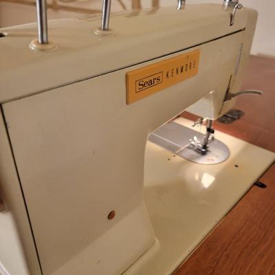 Sears Kenmore Heavy Duty Sewing Machine Model #158 and Cabinet (BR2-DW)