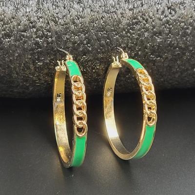 BEAUTIFUL VINTAGE LIZ CLAIBORNE GREEN & GOLD TONED HOOP EARRINGS