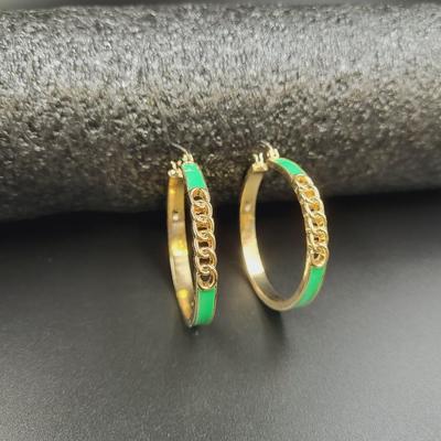 BEAUTIFUL VINTAGE LIZ CLAIBORNE GREEN & GOLD TONED HOOP EARRINGS