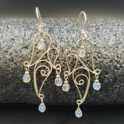 WHIMSICAL RAIN DROP STYLE EARRINGS