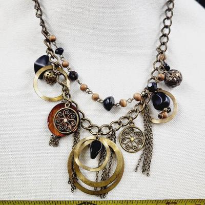 DESIGNER STYLE DECORATIVE NECKLACE