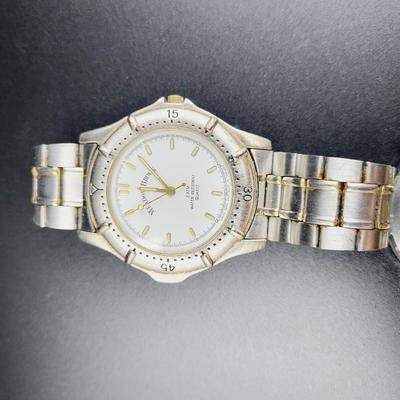 DESIGNER WATCH BUNDLE - NEEDS BATTERIES