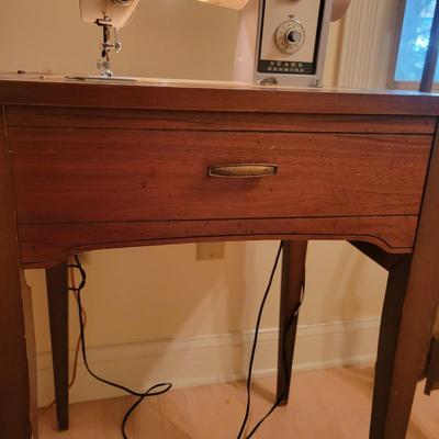 Kenmore Sewing Machine Model 54 and Cabinet (BR1-DW)