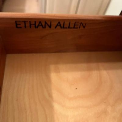 Ethan Allen Georgian Court Dresser & Mirror (MB-MG)