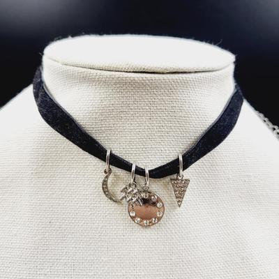 FUN WITCHY CLAIRES CHOCKER