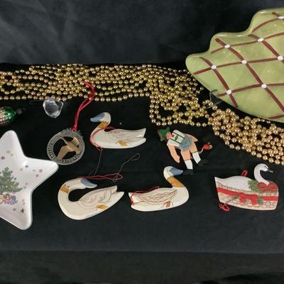 Lot. 6414. Assortment of Spode and Lennox Christmas essentials