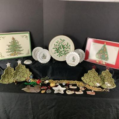 Lot. 6414. Assortment of Spode and Lennox Christmas essentials