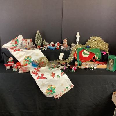 Lot. 6415. Vintage Christmas Assortment