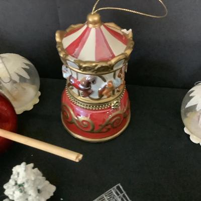Lot. 6415. Vintage Christmas Assortment
