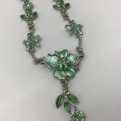 Green Floral Butterfly Fashion Necklace