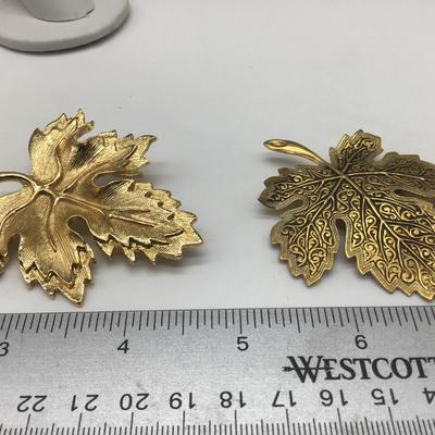 Lot Of Miscellaneous 🍁 🍂 Brooch’s