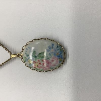 Vintage Porcelain Handpainted Necklace